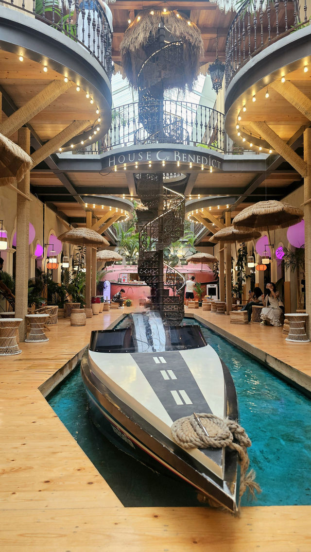 House of Benedict คาเฟ่ยอดฮิตใจกลางเมืองพัทยา