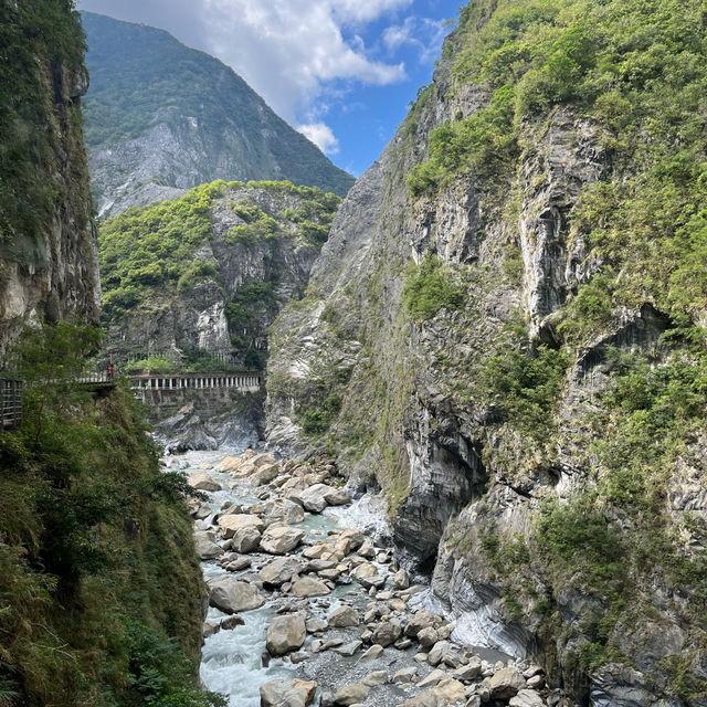 Quote this stunning City day tour of Taroko National Park