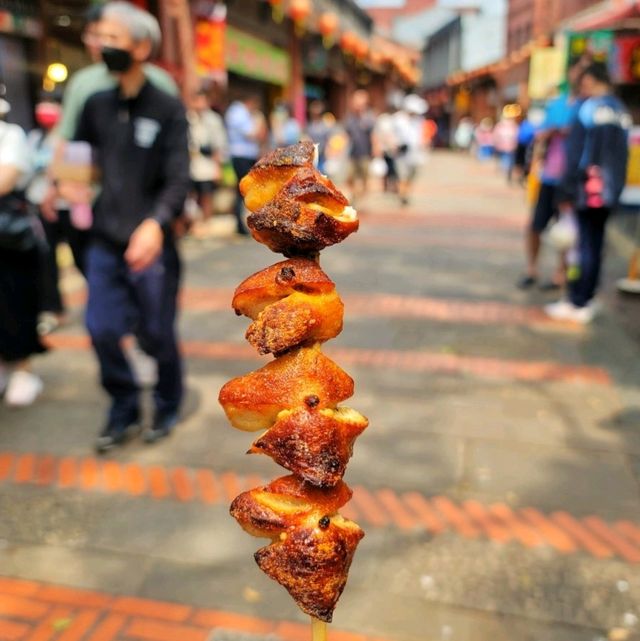 【台北】在地美食深坑臭豆腐，味道特別濃郁外脆內軟