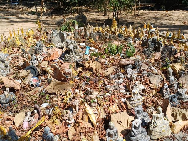 清邁烏懞寺:泰國最神秘的森林隧道寺廟