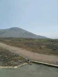 ภูเขาไฟอะโซะ เป็นภูเขาไฟที่ยังคุกรุ่นอยู่