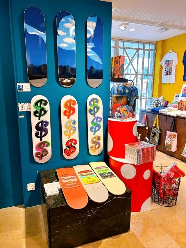 Singaporean Masterpieces at the Gallery Store 