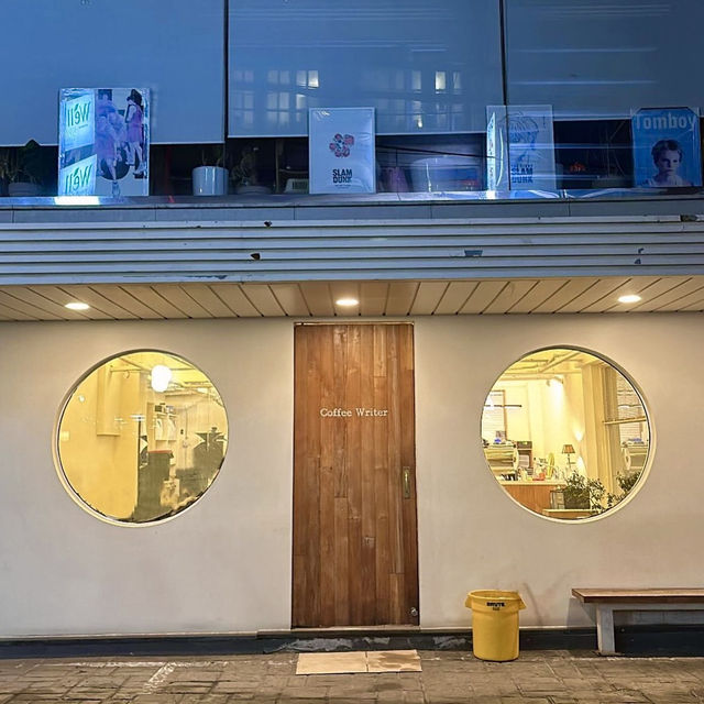 【韓国】アックジョンにある落ち着いたカフェCoffee Writer☕️