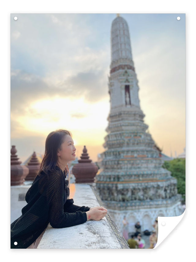 "曼谷之旅：探索泰國文化寶庫，鄭王廟的美與神奇" 🏰🎨
