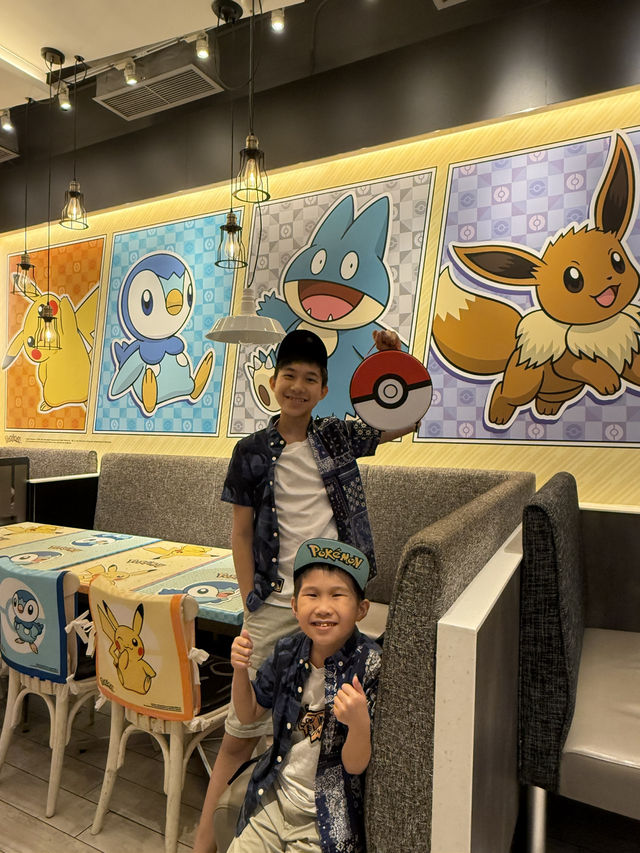 Pizza Hut比卡超主題店