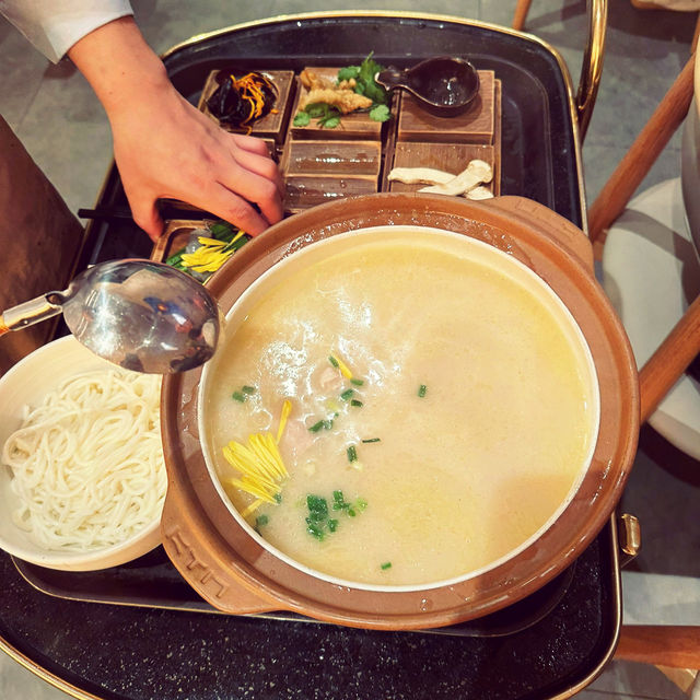 深圳雲南美食🍲雲海肴