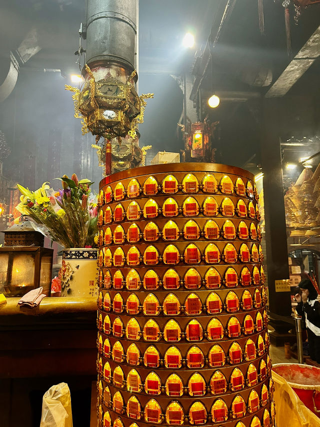 ไหว้ขอยืมเงิน เจ้าแม่กวนอิมฮองฮำ (Hung Hom Temple)