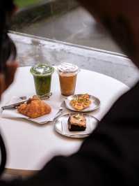 ณ.นอง คาเฟ่น้ำแร่ระนองสุดชิล