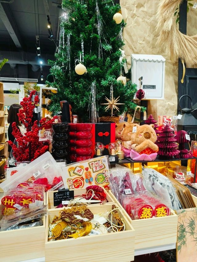Finding Christmas Joy at U.JU