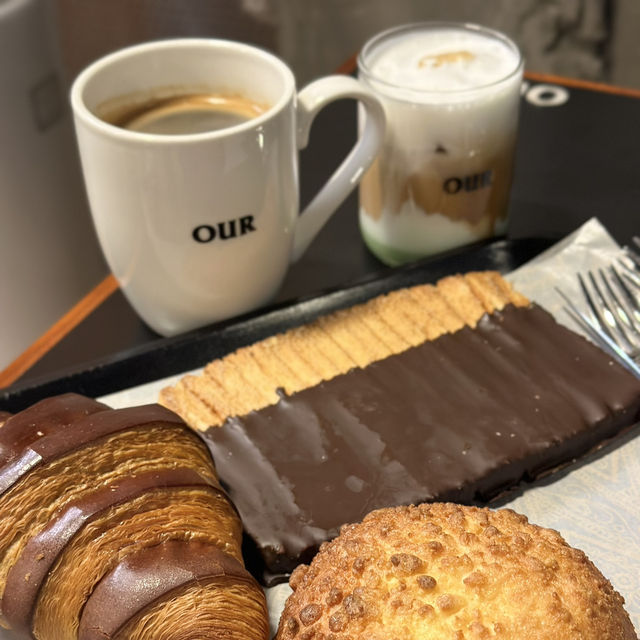 압구정역 카페맛집 “아우어베이커리 압구정소망점”