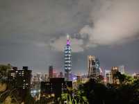 台北旅行　象山の夜景！
