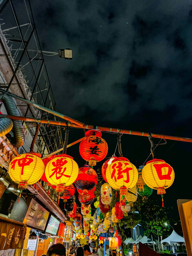 【台南】🏮夜の提灯が彩る幻想的な神農街散策🏮