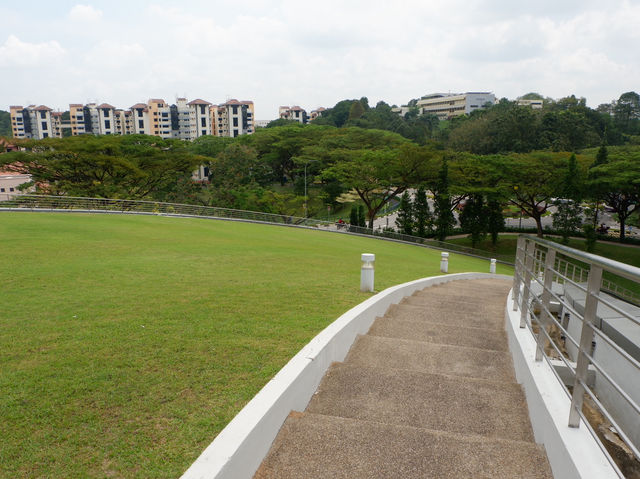 เดินเล่นถ่ายรูปที่มหาวิทยาลัย Nanyang