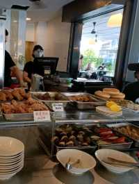 Unveiling the Rich Flavors of Tradition:Tai Hong Kopitiam's Leicha Delight