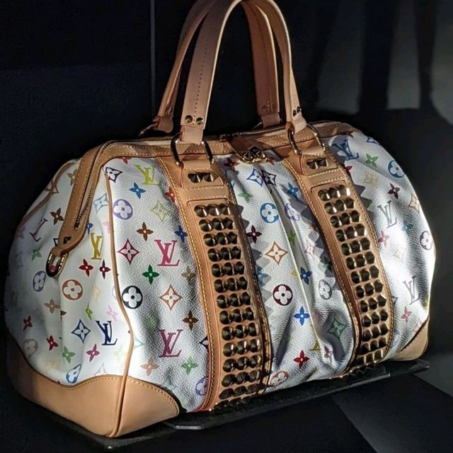 Louis Vuitton Fans Only!