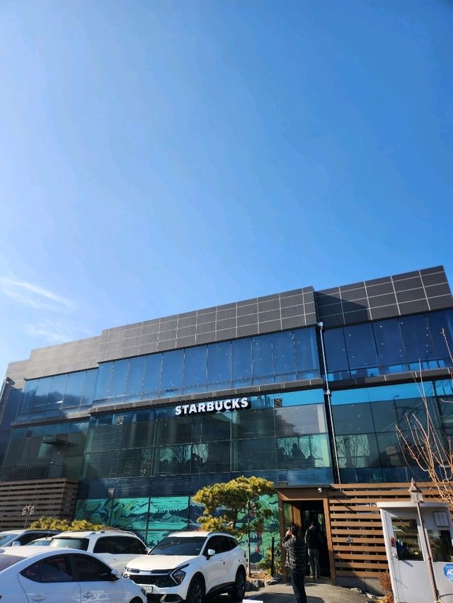 🧡대구 수성못을 바라보며 커피한잔 할 수 있는, "스타벅스 수성레이크점"🧡
