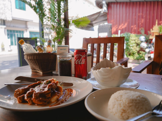 Soben Cafe Guesthouse & Restaurant  เสียมเรียบ