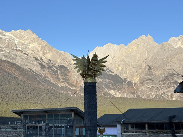 A Magical Sunrise at Yulong Snow Mountain – An Unforgettable Experience 🌄✨