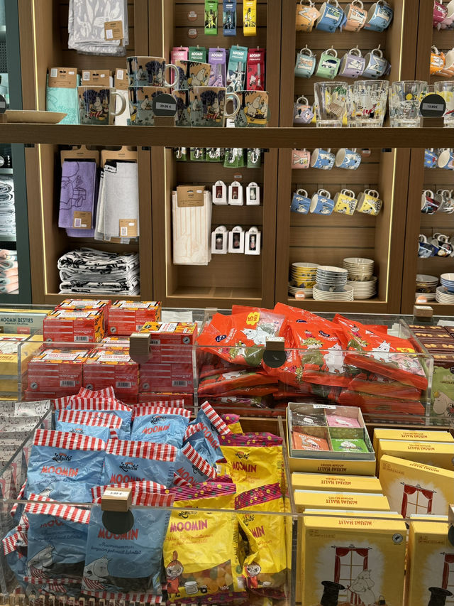 【フィンランド】Moomin Shop Lasipalatsi