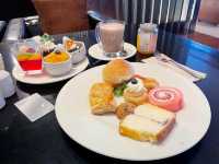 Luxury hotel lounge in Bangkok!