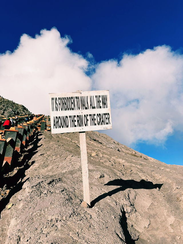 A Morning on Mars – Mt. Bromo Adventure!