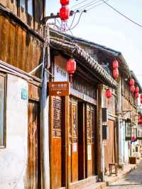 Uncover the Timeless Beauty of Fengjing Ancient Town