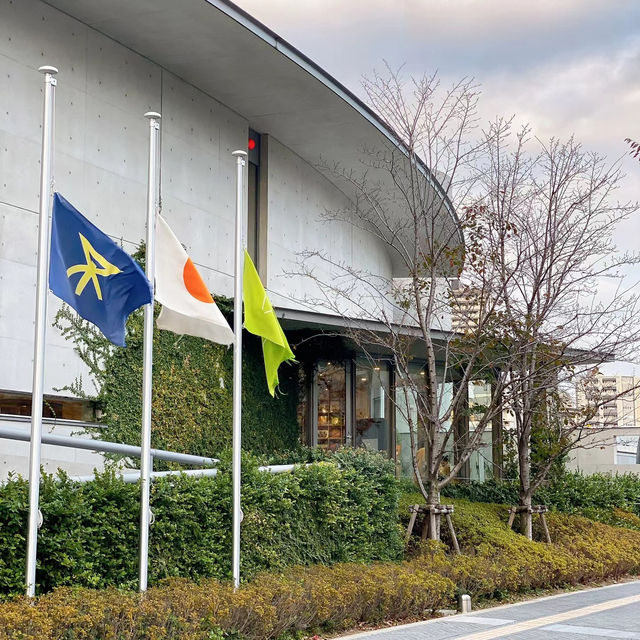 港區立三田圖書館 - 木系風格