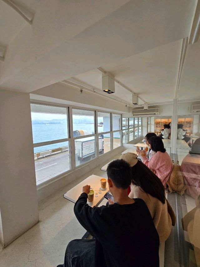 海邊網紅咖啡店 Arabica