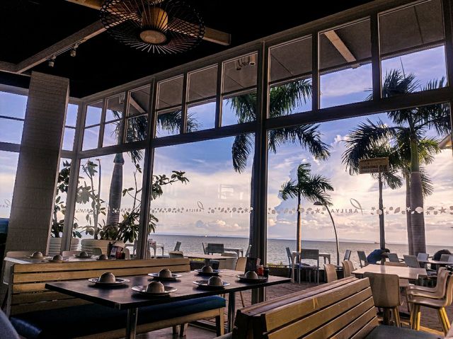 Early Dinner by the Sea!