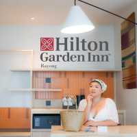 พักผ่อนที่คุ้มค่ามากกับ Hillton Garden Innn Ra