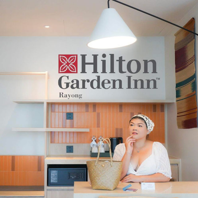 พักผ่อนที่คุ้มค่ามากกับ Hillton Garden Innn Ra