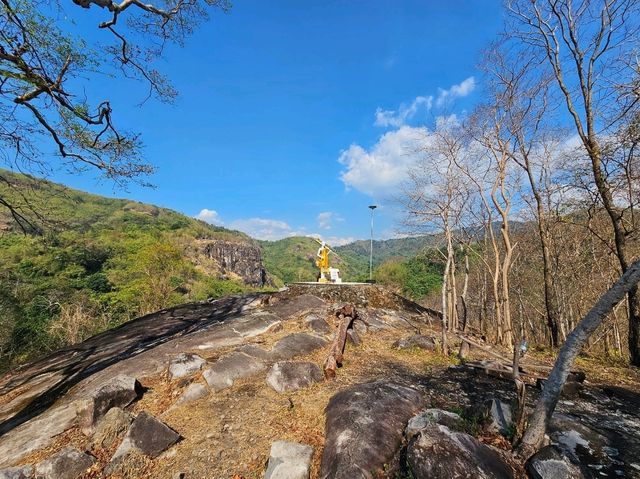 วัดศรีกะอาง นครนายก