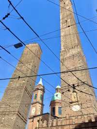 Bologna City Walk: A Stroll Through History and Culture