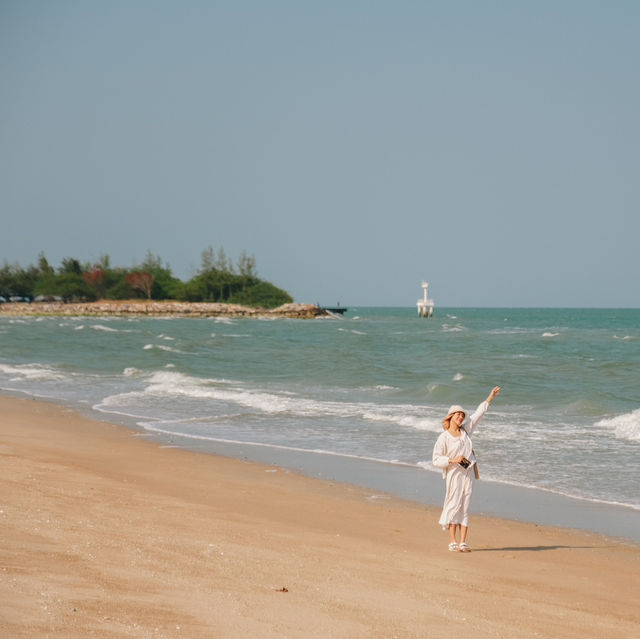 Summer is calling…ไปพักผ่อนริมทะเลหัวหินกันไหม?