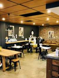 Bostons Espresso - Cafe
