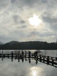 ทะเลสาบซีหู (West Lake) 西湖
