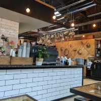 Pet friendly spot with good servers