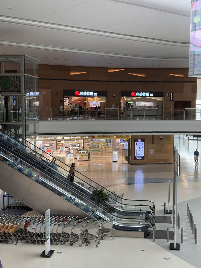 รีวิว สนามบินนานาชาติเฉิงตู เทียนฟู่ terminal 1