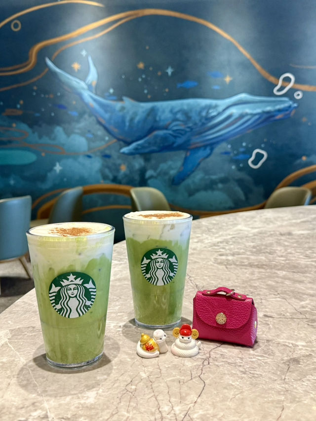 全台最美麗的星巴克咖啡館（統一時代藍鯨館）非去不可