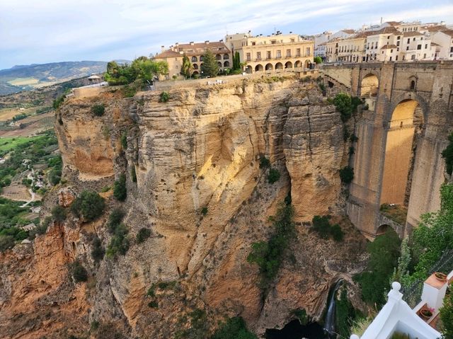 [🇪🇸ロンダ] ロンダの歴史とヌエボ橋の絶景を楽しむスポット