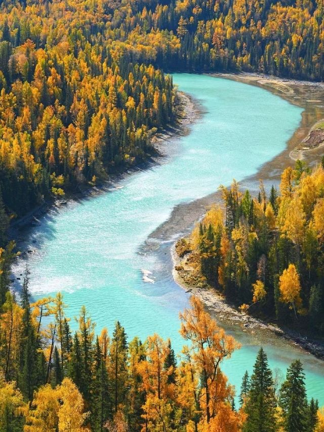 Altay: Where Majestic Mountains Meet Ethnic Charm