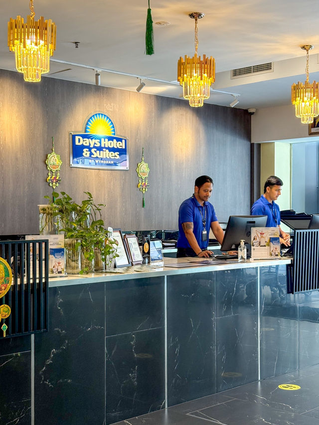 Days Hotel & Suites by Wyndham, 5-mins Walk Away from LRT & MRT Stations