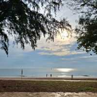 เดินเล่นชายหาดปราณบุรี 