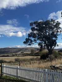 Explore the scenic historic town - Oathlands