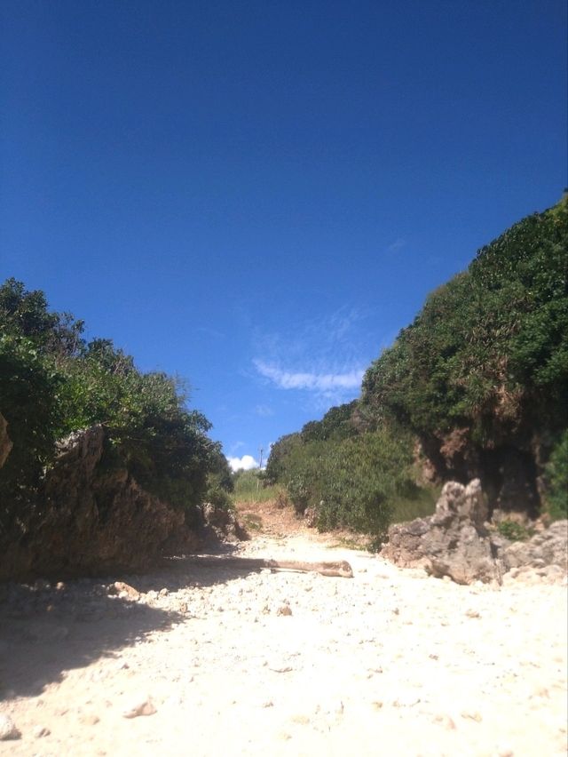 【沖縄】那覇から車３０分の絶景ビーチ🏝️