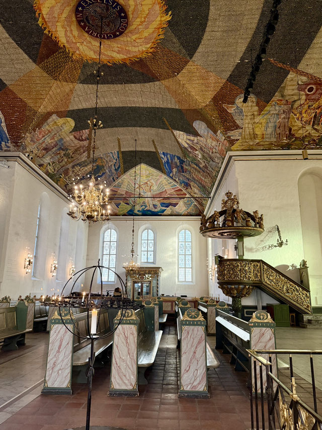 A Chill Day in Oslo – Coffee, Culture & Sunset Strolls