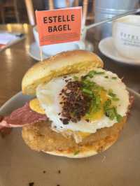 Estelle Bagel Cafe: Where Freshly Baked Perfection Meets Comfort 