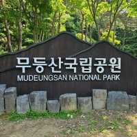 A Day Up Mudeungsan