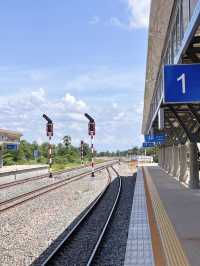 สถานีรถไฟเนินมะกอก