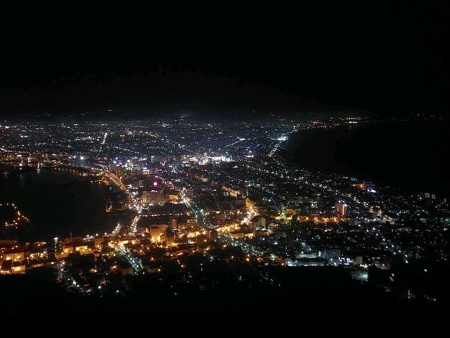 自駕上函館山睇夜景